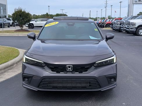 Used 2024 Honda Civic Sport Touring image 2