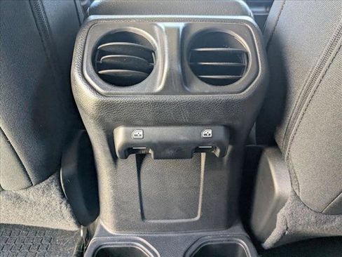 Used 2020 Jeep Wrangler Unlimited Sport S AWD/4WD image 17