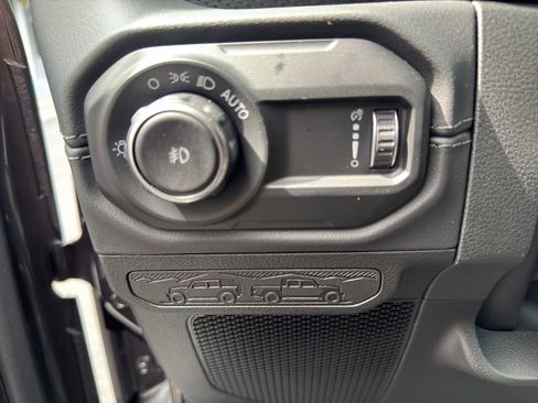 New 2026 Jeep Wrangler Unlimited Rubicon AWD/4WD image 21