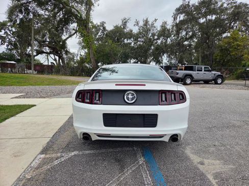 Used 2013 Ford Mustang Coupe image 8