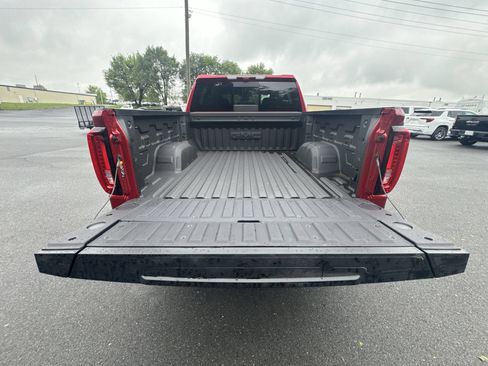 New 2026 GMC Sierra 1500 AT4 w/ AT4 Premium Package AWD/4WD image 21