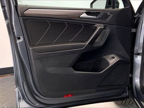 Used 2024 Volkswagen Tiguan SEL R-Line image 23