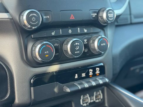 Used 2020 RAM 1500 Big Horn AWD/4WD image 20