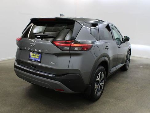 Certified 2022 Nissan Rogue SV FWD image 5