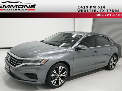 Used 2022 Volkswagen Passat 2.0T SE