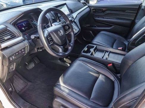 Used 2023 Honda Odyssey Touring image 16