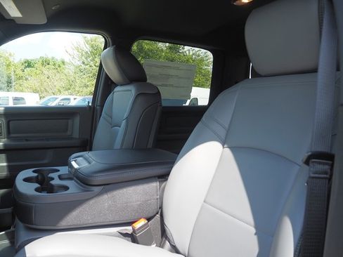 New 2026 RAM 5500 Tradesman w/ Chrome Appearance Group image 13