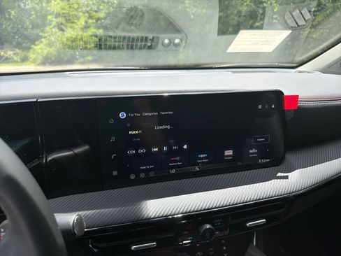 New 2026 Nissan Kicks SR AWD/4WD image 22