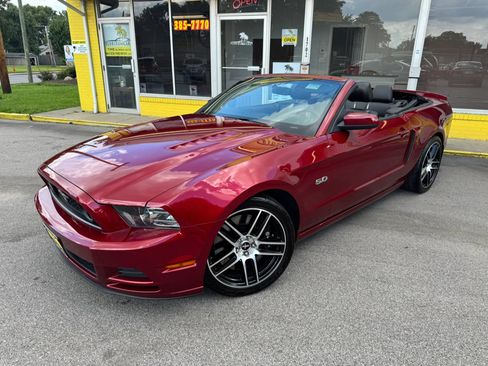 Used 2014 Ford Mustang GT Premium w/ Electronics Package RWD image 25