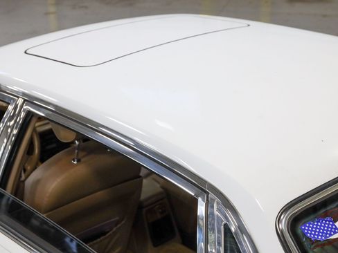 Used 1997 Jaguar XJ6 L RWD image 37