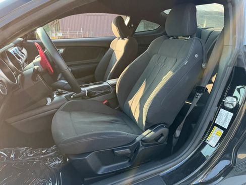 Used 2020 Ford Mustang Coupe RWD image 11