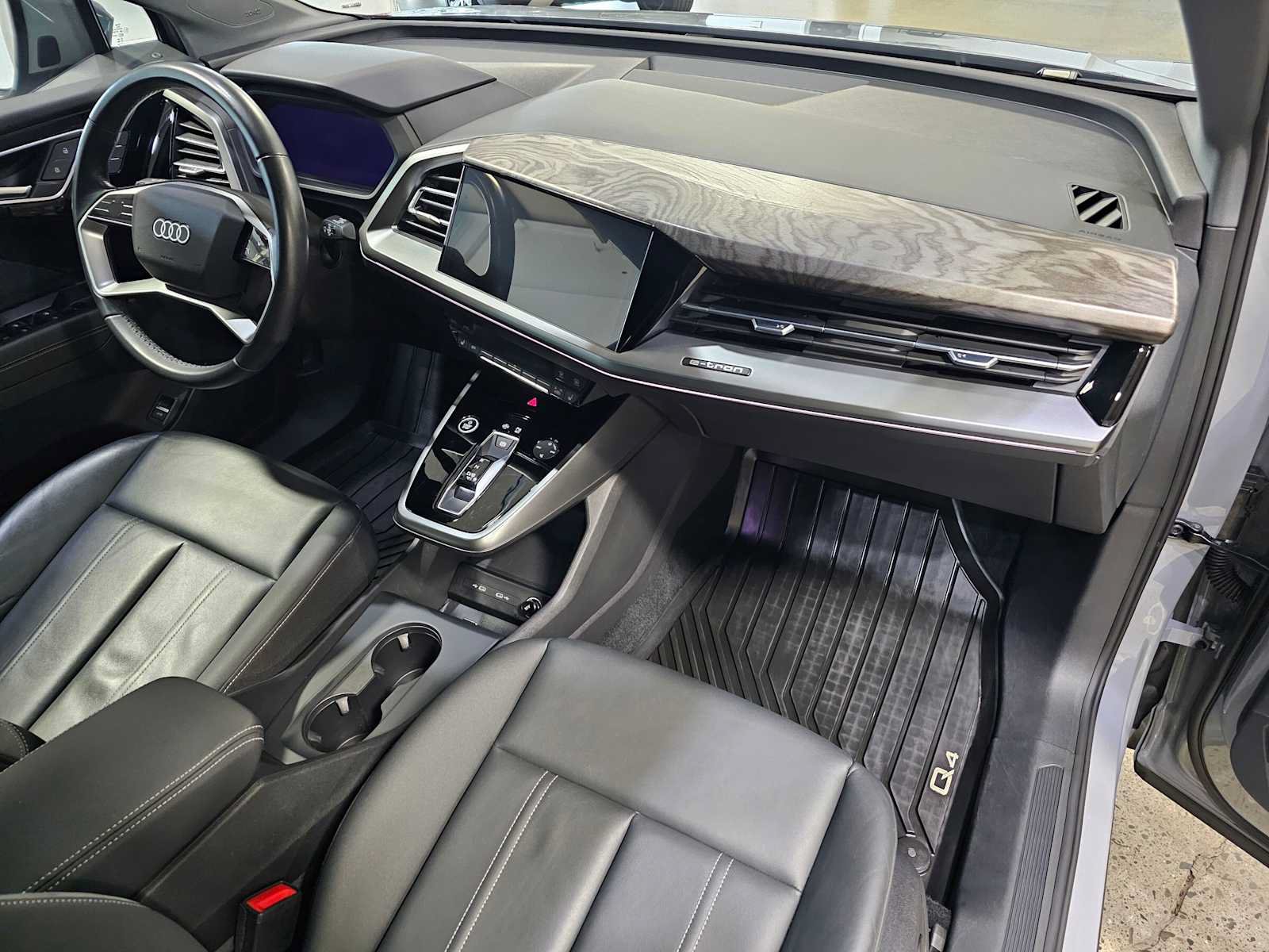 Used 2023 Audi Q4 e-tron Premium Plus w/ Premium Plus AWD/4WD image 11