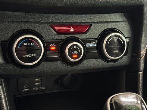 Used 2022 Subaru Crosstrek 2.0i Premium w/ Moonroof Package image 20