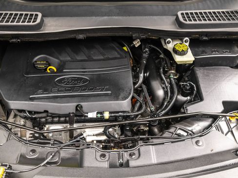Used 2017 Ford Escape SE FWD image 41