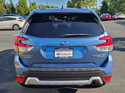 Used 2023 Subaru Forester Touring AWD/4WD image 6