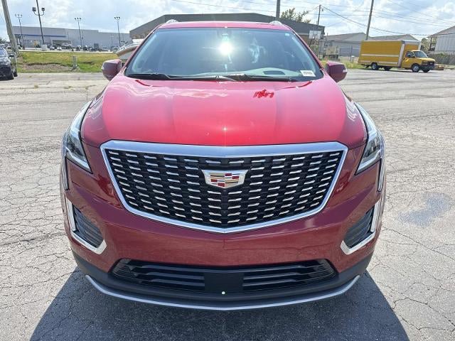 Used 2025 Cadillac XT5 Premium Luxury w/ Technology Package AWD/4WD image 2
