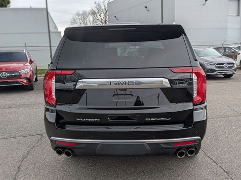 Used 2022 GMC Yukon Denali w/ Denali Premium Package image 4