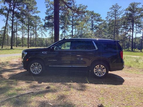 Used 2023 GMC Yukon SLT image 9