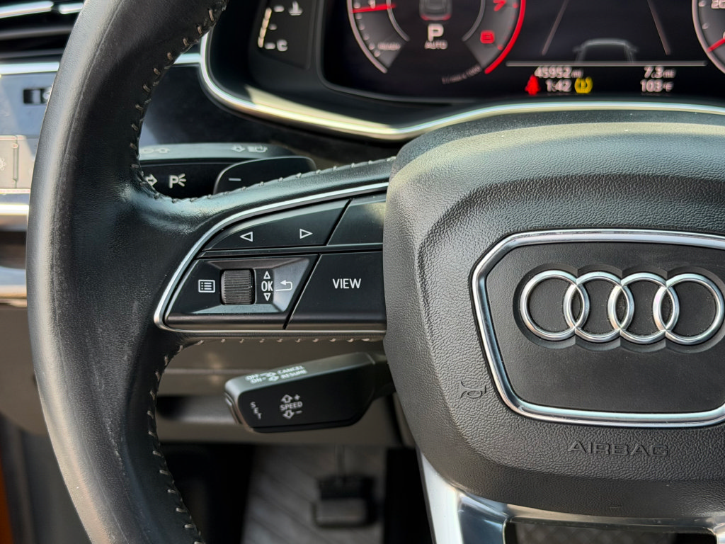Used 2019 Audi Q8 Premium Plus w/ Premium Plus AWD/4WD image 18