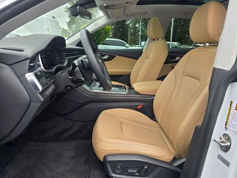 Used 2023 Audi Q8 Premium Plus w/ Premium Plus Package AWD/4WD image 12