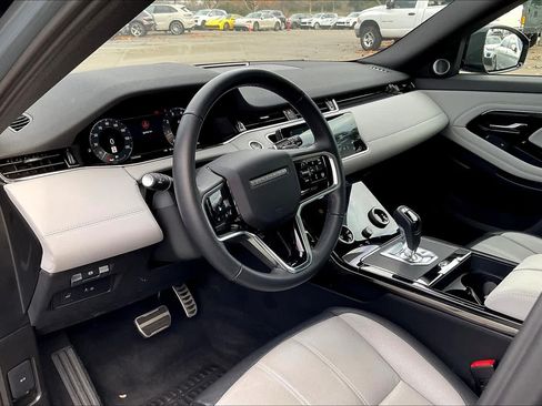 Used 2023 Land Rover Range Rover Evoque R-Dynamic SE AWD/4WD image 16