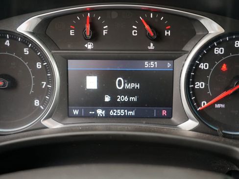 Certified 2022 Chevrolet Equinox RS w/ Infotainment Package image 28