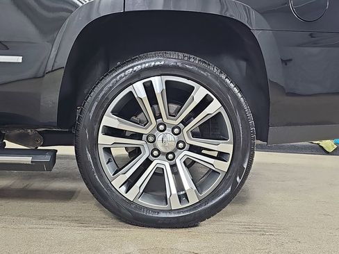 Used 2020 GMC Yukon Denali w/ Denali Premium Package AWD/4WD image 41