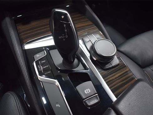 Used 2019 BMW M550i xDrive w/ Premium Package 2 AWD/4WD image 13