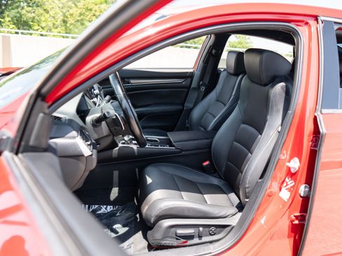 Used 2021 Honda Accord Sport image 16