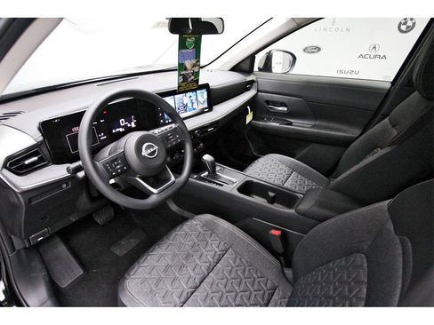 New 2026 Nissan Kicks SV image 12