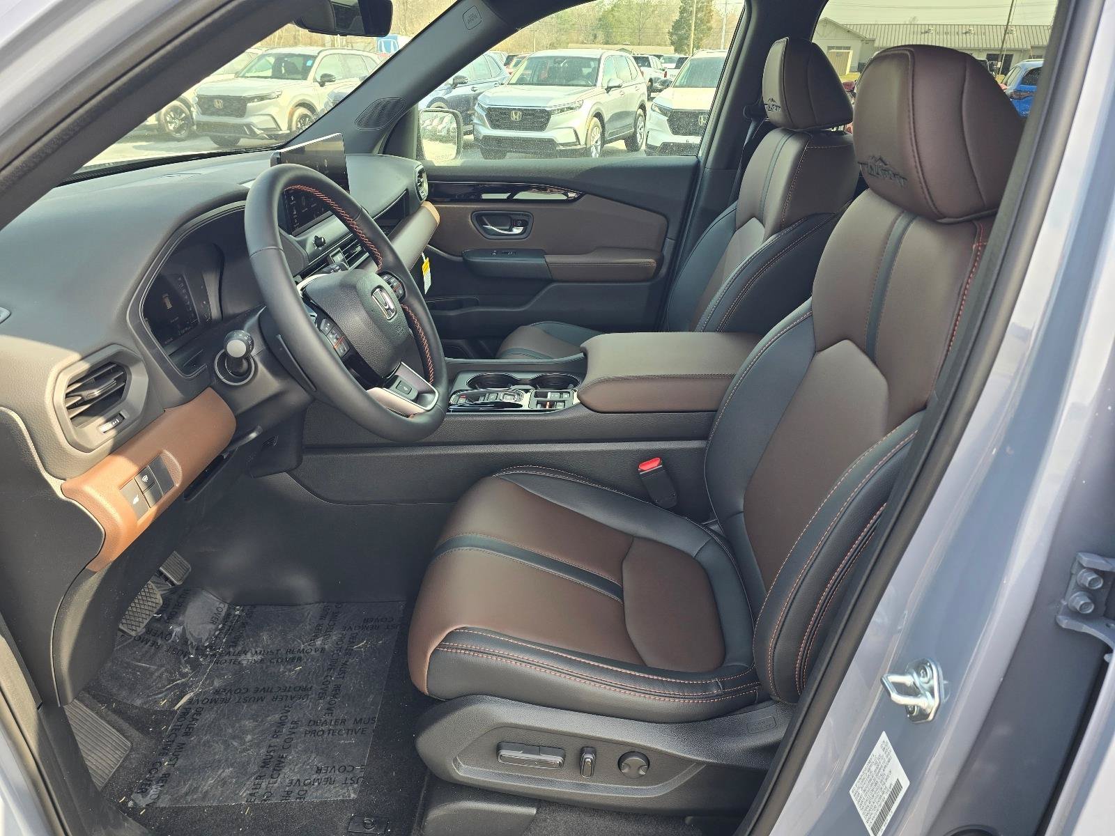 New 2026 Honda Pilot TrailSport image 13
