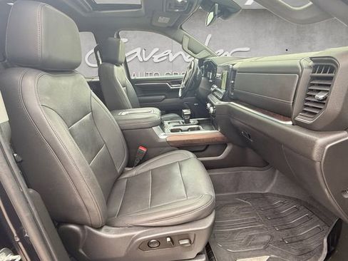 Used 2022 GMC Sierra 1500 SLT w/ SLT Convenience Package image 24