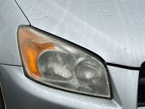 Used 2011 Toyota RAV4 2WD w/ Base L4 Extra Value Pkg image 8