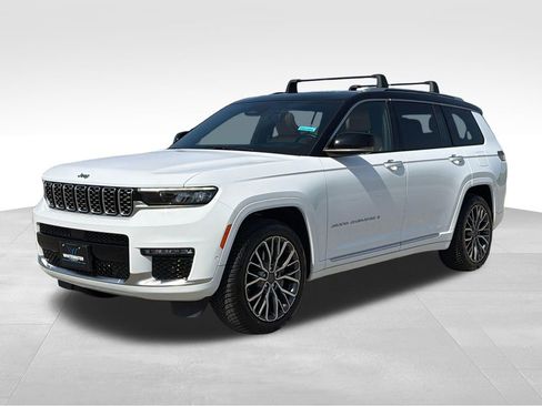 Used 2023 Jeep Grand Cherokee L Summit AWD/4WD image 2