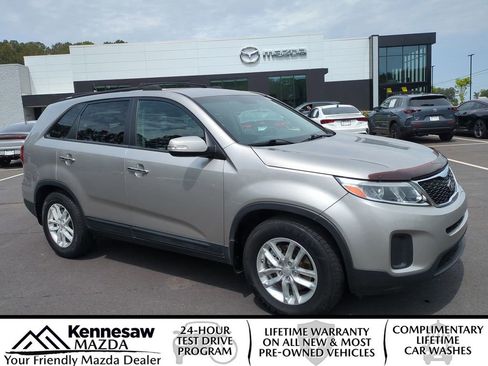 Used 2015 Kia Sorento LX FWD image 1
