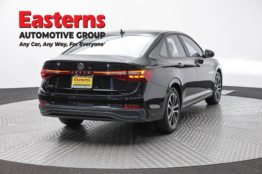 Used 2025 Volkswagen Jetta Sport FWD image 7