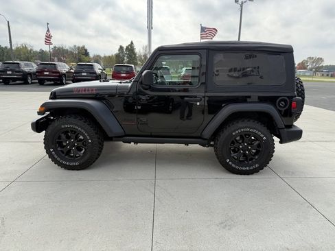 Used 2022 Jeep Wrangler Willys image 5