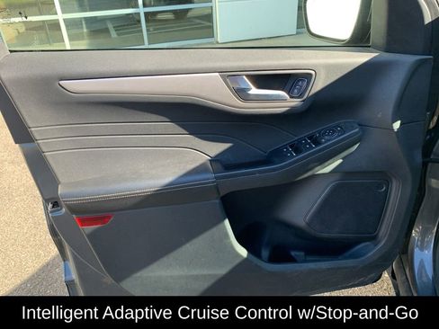 Used 2022 Ford Escape SEL AWD/4WD image 12
