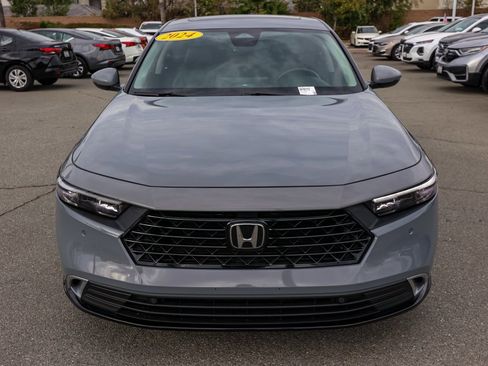 Used 2024 Honda Accord Touring image 9