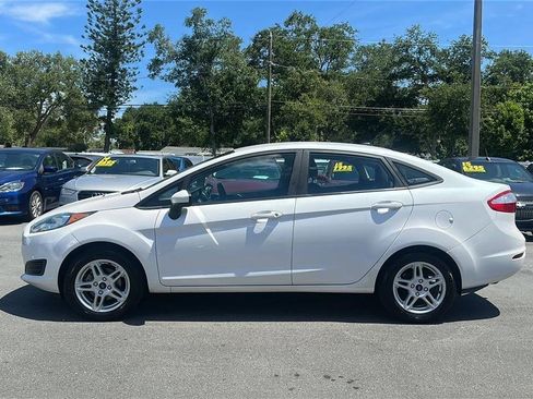 Used 2017 Ford Fiesta SE FWD image 5