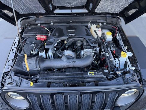 Used 2018 Jeep Wrangler Unlimited Rubicon image 6