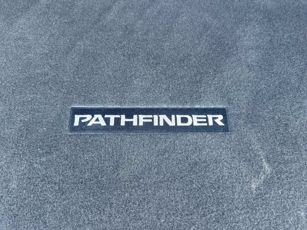 Used 2026 Nissan Pathfinder SV FWD image 11