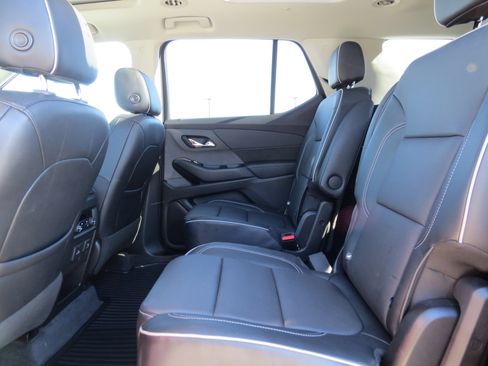 Certified 2020 Chevrolet Traverse High Country image 16