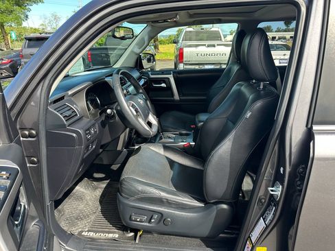Used 2019 Toyota 4Runner Limited AWD/4WD image 13
