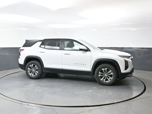 Used 2025 Chevrolet Equinox LT image 4