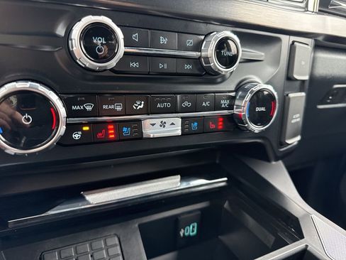 Used 2024 Ford F250 Lariat w/ Lariat Ultimate Package image 24