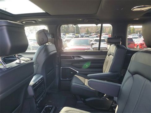 New 2026 Jeep Grand Wagoneer Limited AWD/4WD image 11