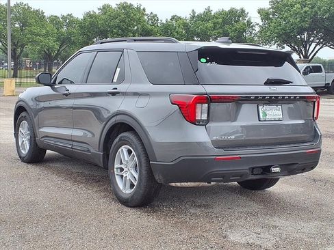 New 2026 Ford Explorer Active RWD image 13