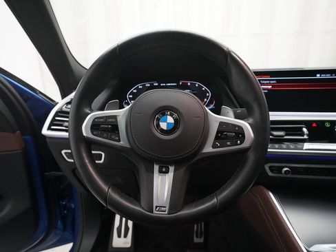 Used 2020 BMW X6 M50i w/ Premium Package AWD/4WD image 4