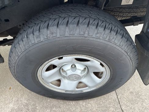 Used 2014 Toyota Tacoma PreRunner image 20